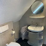Проживание в семье Haus Dambacher - Arbeiter-monteurzimmer Нюртинген