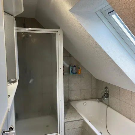 Haus Dambacher - Arbeiter-monteurzimmer Нюртинген